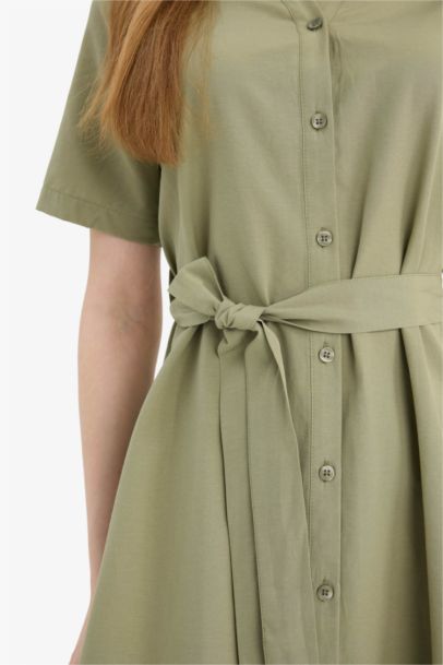 Robe midi en popeline à col chemise et manches courtes