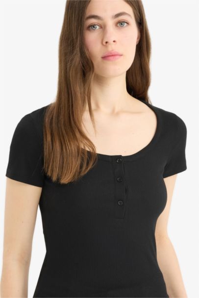 Slim Fit Round Neck Ribbed Camisole T-Shirt