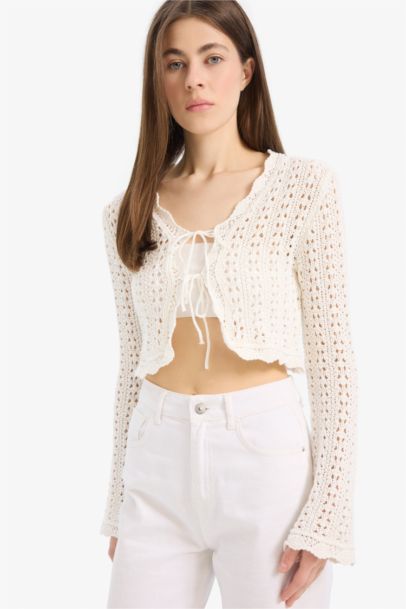 Regular Fit V Yaka Bağlamalı Kroşe Triko Hırka