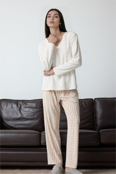 Pijama Takımı Regular Fit Uzun Kollu Velur Üst Kareli Uzun Alt