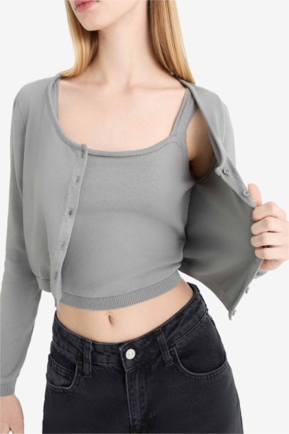 Узкий трикотажный свитер с круглым воротом, Slim Fit