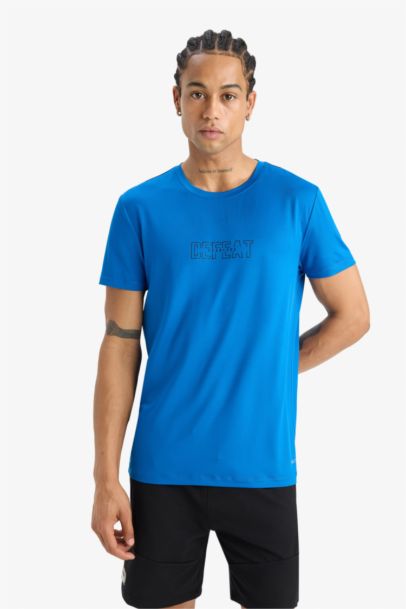 T-shirt de sport slim imprimé à col rond et manches courtes de DeFactoFit