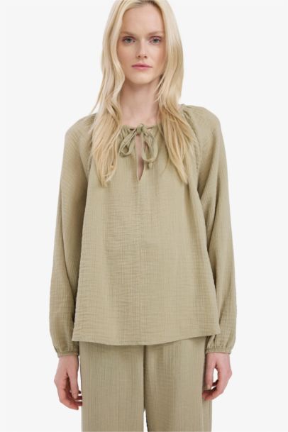 Oversize Geniş Kalıp Bağcıklı Yaka Müslin Uzun Kollu Bluz