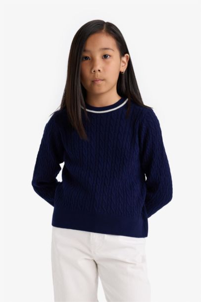 Girl Standard Fit Crew Neck Pullover
