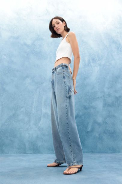 بنطرون جينز طويل وخصر عالي