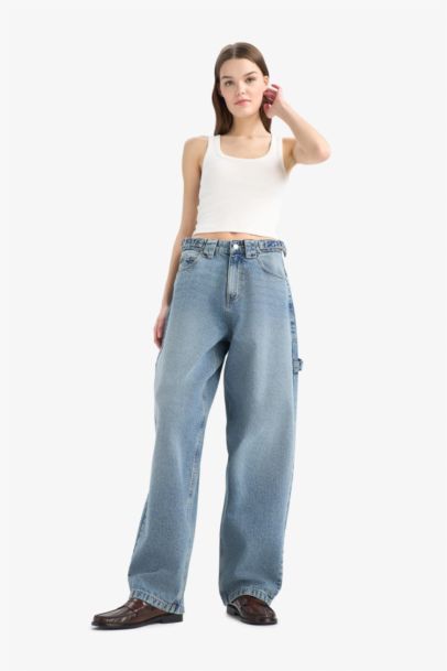 بنطرون جينز طويل وخصر عالي