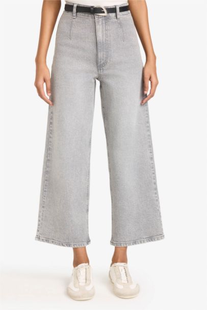 Джинсы кюлоты с высокой талией прямыми штанинами и эффектом варки