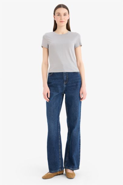 Fitted Crew Neck Basic Short Sleeve T-Shirt