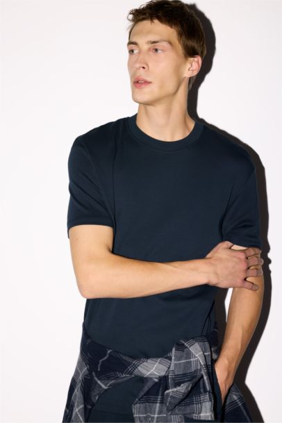 تيشيرت نص ردن قطن قصة عادية بياخة مستديرة