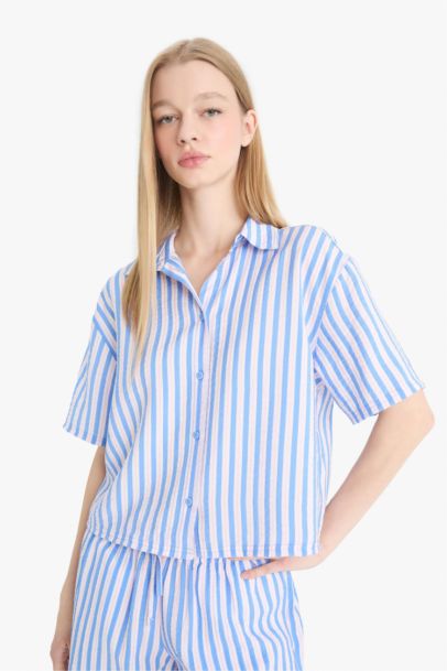 Chemise oversize en crêpe à manches courtes