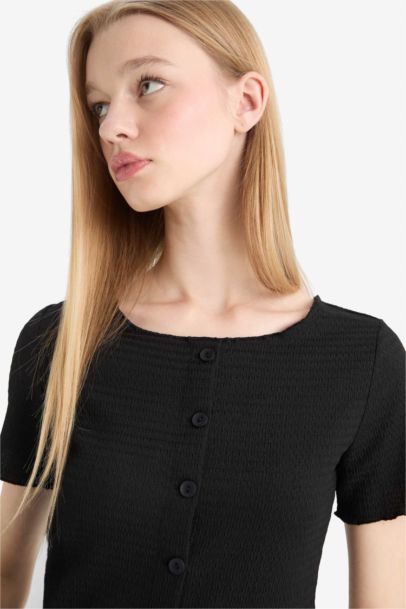 Slim Fit Short Sleeve Shirt