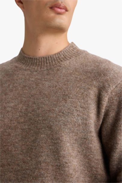 Pull en maille à col rond Coupe décontractée