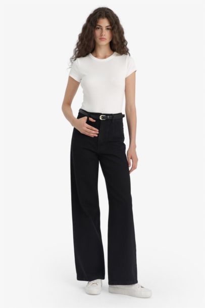 Wide Leg High Waist Jeans