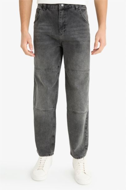 بنطرون جينز قصة مريحة بتفاصيل ممزقة