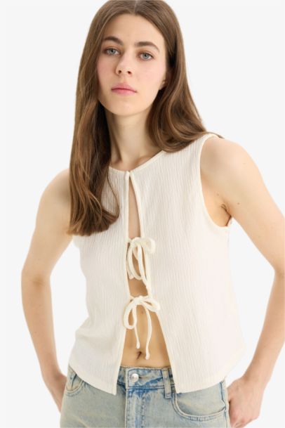 Regular Fit Crew Neck Crepe Blouse