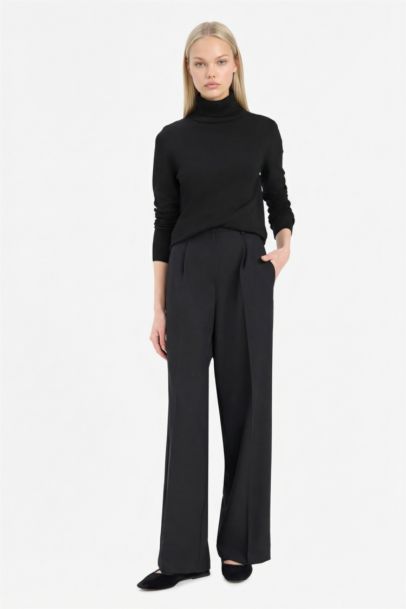 Pull en maille à col roulé Coupe régulière