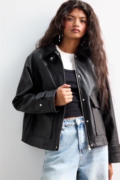 جاكيت جلد صناعي قصة عادية بياخة بولو