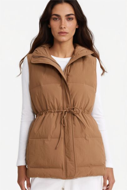 يلك نفخ قصة عادية بغطاء للرأس بخصر مطاطي