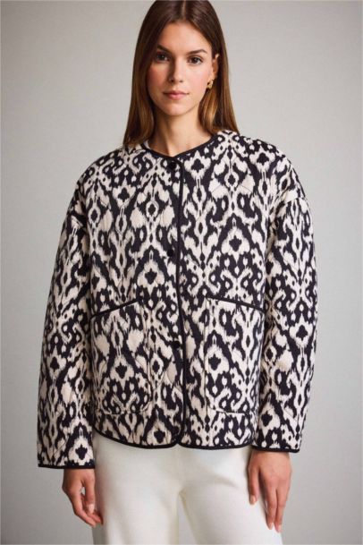 Regular Fit Çıtçıtlı Desenli İnce Mont