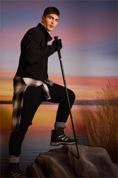 سويت شيرت مطبوع أوفر سايز بياقة عالية