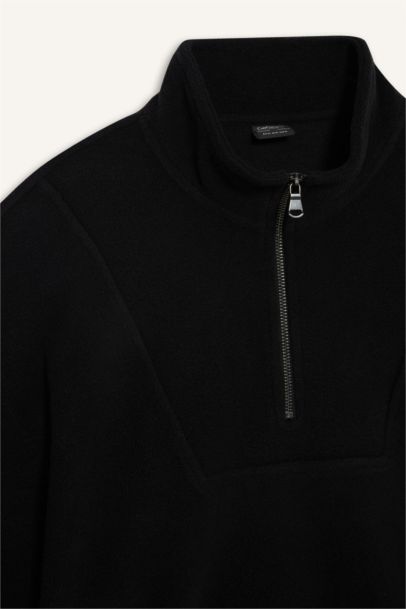 سويت شيرت مطبوع أوفر سايز بياقة عالية