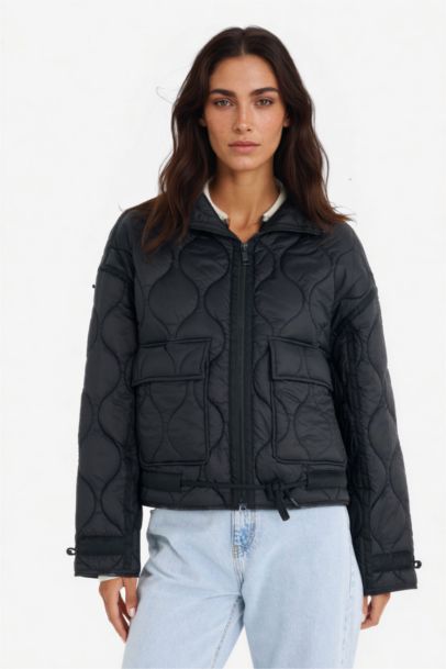 Regular Fit Zippered Pocketed Waterproof Jacket