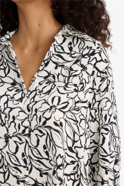 Chemise oversize imprimée à manches longues