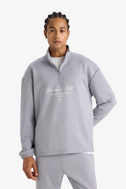 سويت شيرت أوفر سايز برقبة عالية من DeFactoFit