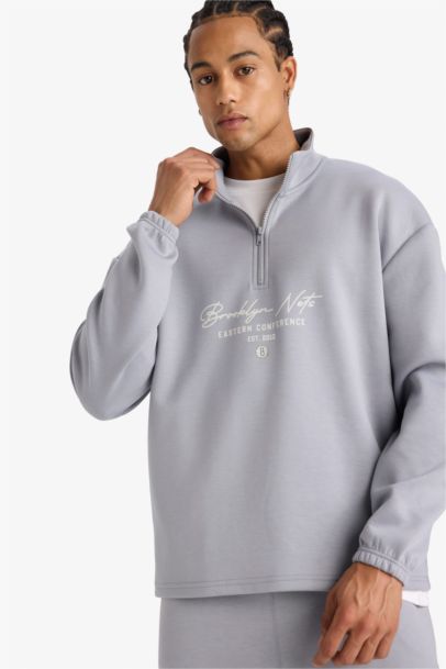 سويت شيرت أوفر سايز برقبة عالية من DeFactoFit