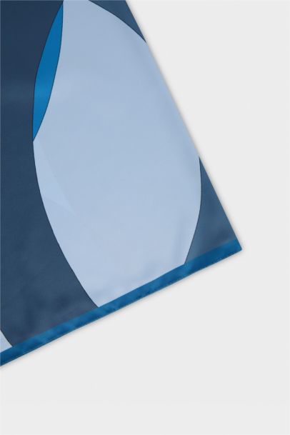 Foulard à motifs pour femme