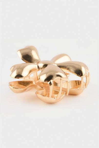 Woman Gold Flower Latch Buckle
