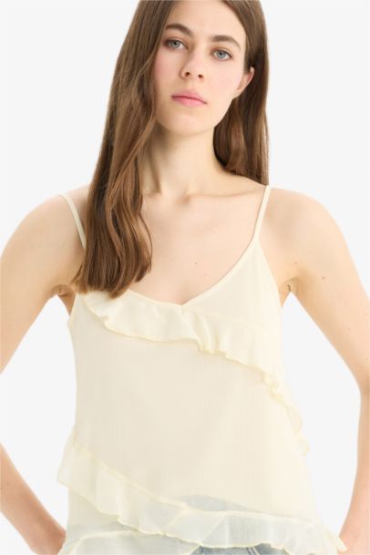 ديباردور قصة عادية برقبة V