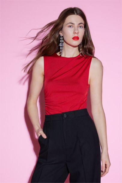 Slim Fit Crew Neck Basic Red Tank Top