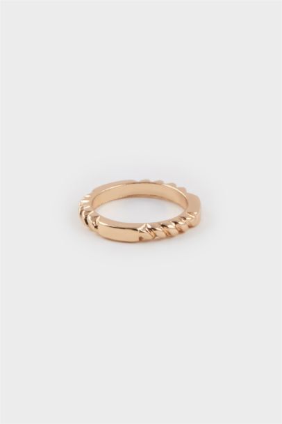 Woman 3 Piece Gold Rings