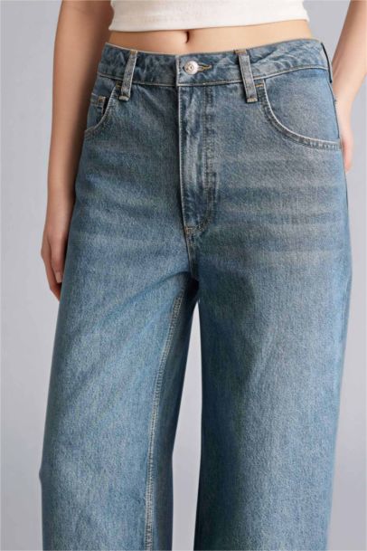 Baggy Fıt Yüksek Bel Katlamalı Paça Jean Yıkamalı Pantolon