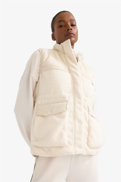 Жилет DeFactoFit стандартного кроя