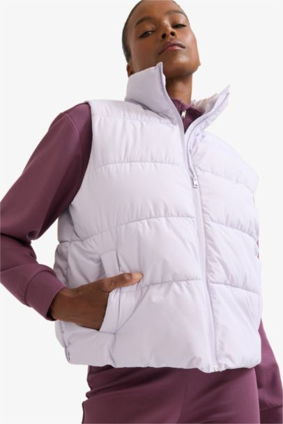 يلك نفخ رياضي بقصة عادية مقاوم للماء من DeFactoFit