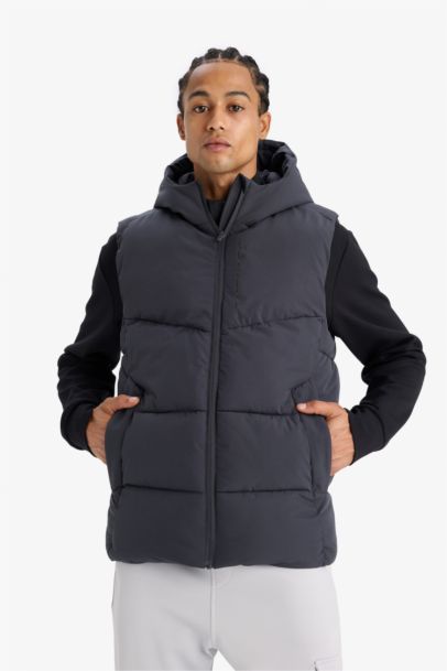 DeFactoFit Regular Fit Hooded Zippered Waterproof Puffer Vest