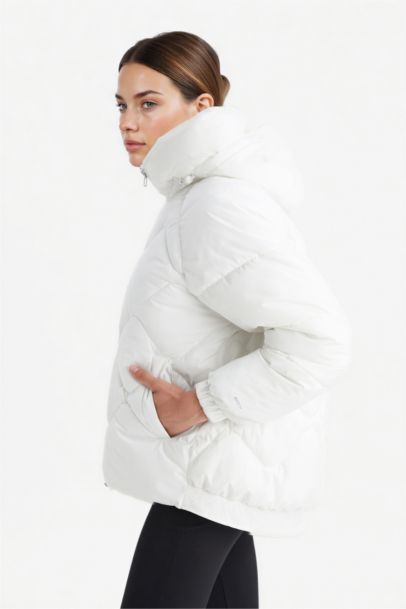 Su İtici Oversize Fit Geniş Kalıp Kapüşonlu Fermuarlı Cepli Şişme Mont