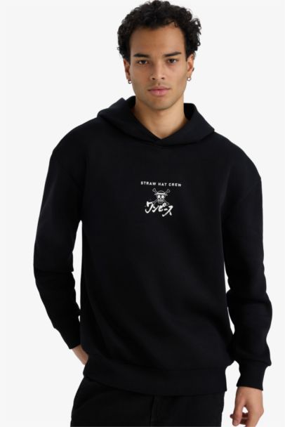 سويت شيرت مطبوع أوفر سايز بغطاء للرأس من ون بيس    