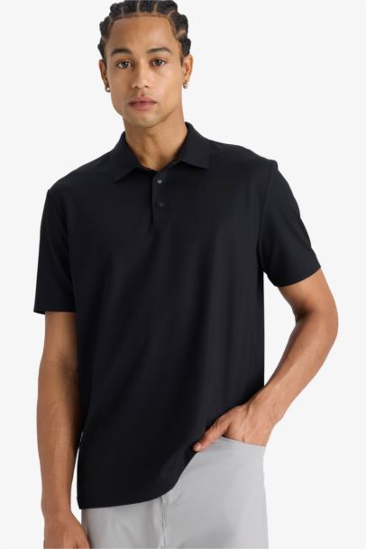 Standart Fit Polo Yaka Sporcu Kısa Kollu Tişört