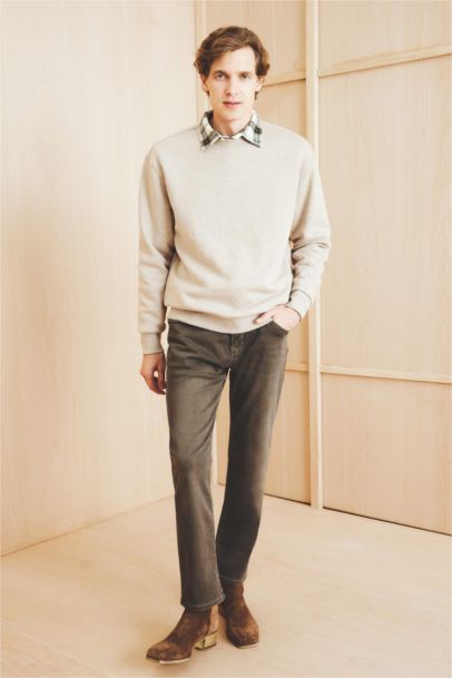 Relax Fit Long Sleeve Sweatshirt