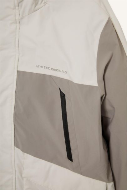 Regular Fit Hooded Windproof Waterproof Jacket