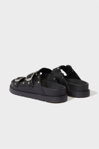 Woman Flat Sole Slipper