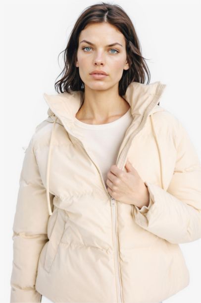 Standard Fit Hooded Zippered Pocket Puffer Jacket