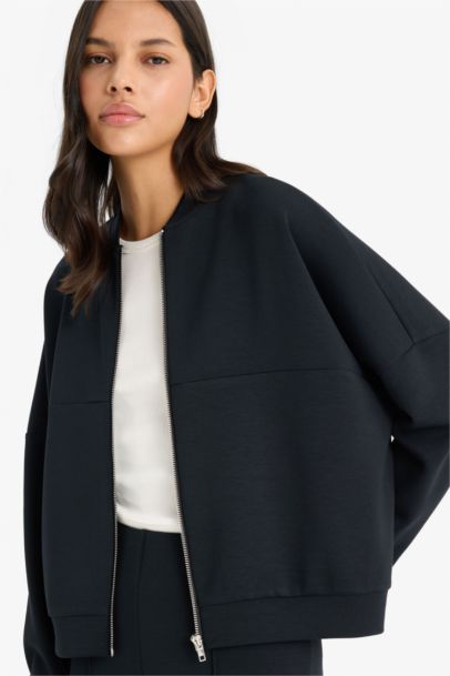 Sweat zippé à col officier Coupe décontractée