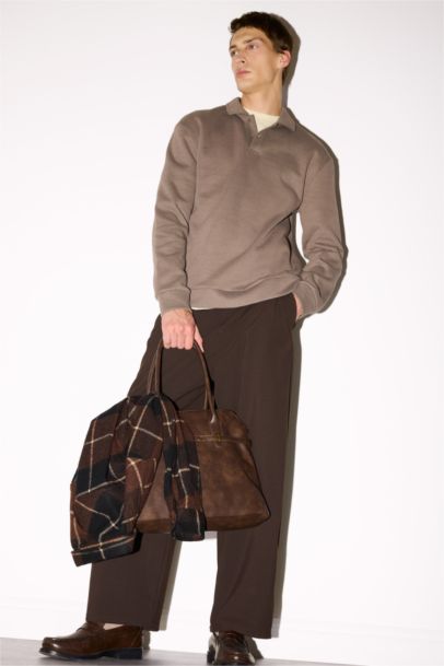 سويت شيرت قصة عادية برقبة بولو