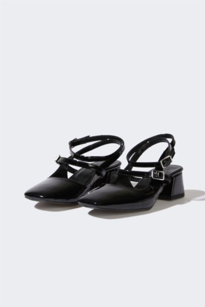 Woman Single Strap Faux Leather Heeled Sandals