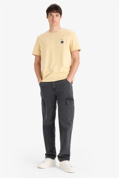 تيشيرت مطبوع قصة عادية برقبة مستديرة