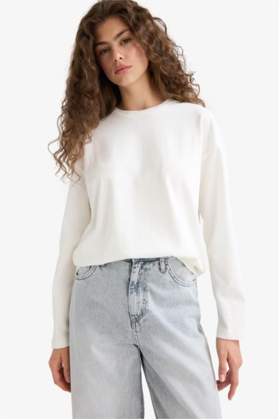 تيشيرت ردن طويل قصة فضفاضة برقبة مستديرة